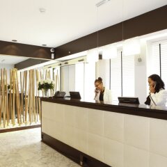 Отель Sure Hotel by Best Western Paris Gare du Nord Франция, Париж - 12 отзывов об отеле, цены и фото номеров - забронировать отель Sure Hotel by Best Western Paris Gare du Nord онлайн интерьер отеля фото 3
