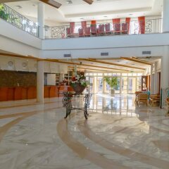 Отель Coral Beach Resort Tiran интерьер отеля фото 3