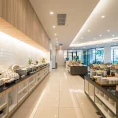 J Inspired Hotel Pattaya Паттайя питание фото 3