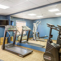 Отель Comfort Inn фитнесс-зал