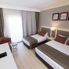 Port River Hotel - All Inclusive Сиде комната для гостей фото 3