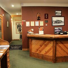 Отель Cariboo Lodge интерьер отеля фото 3