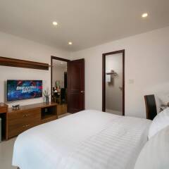 Апартаменты Poonsa Serviced Apartment удобства в номере