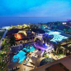 Отель Crystal Family Resort & Spa Богазкент балкон