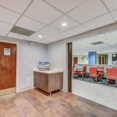 Holiday Inn Express Hotel & Suites Greenville Airport спа