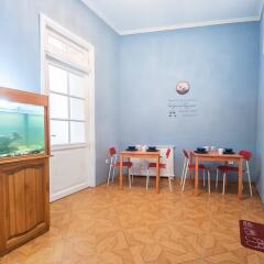 Hat Off Hostel балкон