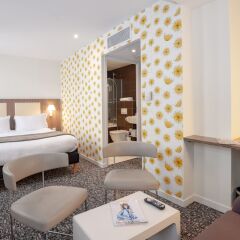 Отель Holiday Inn Paris Opéra Grands Boulevards комната для гостей фото 8