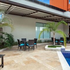 Отель LQ Hotel Tegucigalpa Гондурас, Тегусигальпа - отзывы, цены и фото номеров - забронировать отель LQ Hotel Tegucigalpa онлайн бассейн фото 2