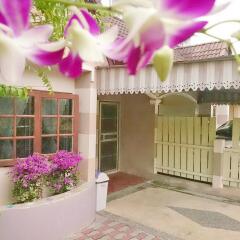 Отель Aree Guesthouse5