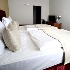 Central Hotel Pilsen Пльзень сейф в номере