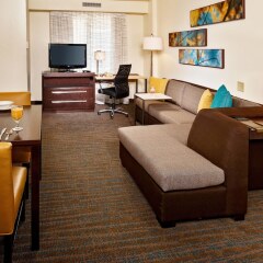 Отель Residence Inn Washington, DC / Dupont Circle США, Вашингтон - отзывы, цены и фото номеров - забронировать отель Residence Inn Washington, DC / Dupont Circle онлайн комната для гостей фото 2