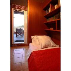 Отель Romantic Apt with Penthouse & Acropolis View комната для гостей