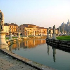 Отель Tulip Inn Padova Падуя приотельная территория