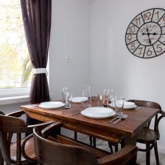 Апартаменты Metro Wilanowska 3-Bedroom Apartment Варшава в номере фото 2