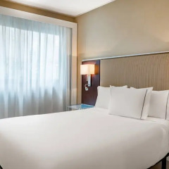 Отель AC Hotel Irla by Marriott Испания, Барселона - отзывы, цены и фото номеров - забронировать отель AC Hotel Irla by Marriott онлайн комната для гостей фото 3