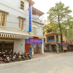 Отель OYO 889 Ha Vy Motel Ханой парковка