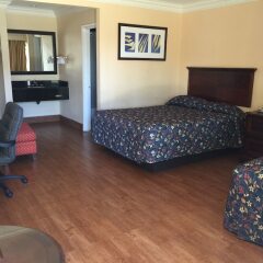 Отель Hyland Motel Van Nuys США, Лос-Анджелес - отзывы, цены и фото номеров - забронировать отель Hyland Motel Van Nuys онлайн комната для гостей фото 5