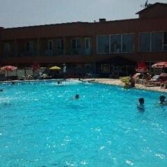 Kocaeli Universitesi Kartepe Park Hotel Турция, Дербент - отзывы, цены и фото номеров - забронировать отель Kocaeli Universitesi Kartepe Park Hotel онлайн бассейн фото 3