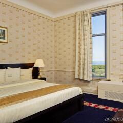 Congress Plaza Hotel комната для гостей