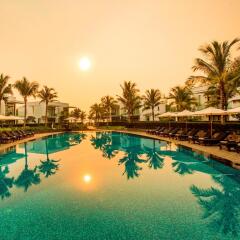 Отель Melia Danang бассейн