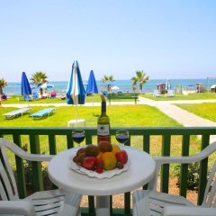 Отель Kefalos Beach Tourist Village Кипр, Пафос - отзывы, цены и фото номеров - забронировать отель Kefalos Beach Tourist Village онлайн балкон