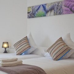 Отель Charmsuites Paralel комната для гостей фото 2