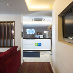 Отель Holiday Inn Express Edinburgh Royal Mile Великобритания, Эдинбург - 1 отзыв об отеле, цены и фото номеров - забронировать отель Holiday Inn Express Edinburgh Royal Mile онлайн фото 2