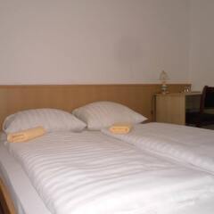 Hotel Pension Intervarko комната для гостей