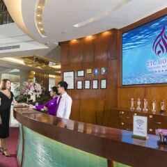 Отель TTC Hotel Premium – Michelia Вьетнам, Нячанг - 1 отзыв об отеле, цены и фото номеров - забронировать отель TTC Hotel Premium – Michelia онлайн гостиничный бар
