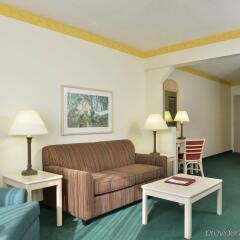 Comfort Suites Maingate East In Kissimmee United States Of
