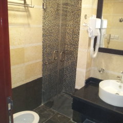 Dar Al Eiman Grand Hotel in Mecca, Saudi Arabia from 140$, photos, reviews - zenhotels.com bathroom