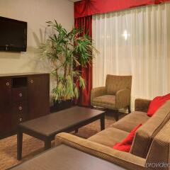 Отель Holiday Inn Express Los Angeles Airport, an IHG Hotel США, Лос-Анджелес - 9 отзывов об отеле, цены и фото номеров - забронировать отель Holiday Inn Express Los Angeles Airport, an IHG Hotel онлайн комната для гостей фото 5