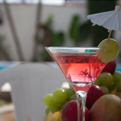 Plaza Suite Hotel бассейн