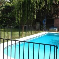 Pindo Guazu Hostel Тигре бассейн