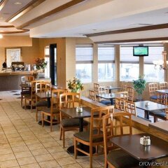 Отель Quality Inn & Suites Albuquerque Downtown - University питание фото 3