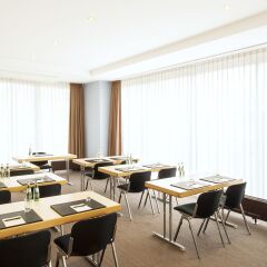 Отель NH München Deutscher Kaiser фото 2