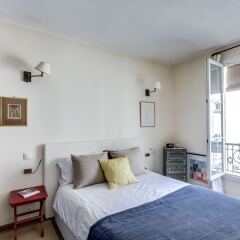 Отель Cosy apt for 2 close to Eiffel Tower Париж комната для гостей