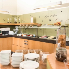 Отель ibis Leipzig Nord-Ost Германия, Тауха - отзывы, цены и фото номеров - забронировать отель ibis Leipzig Nord-Ost онлайн питание
