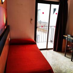 Отель Hostal Horizonte Испания, Сан-Антони-де-Портмань - 1 отзыв об отеле, цены и фото номеров - забронировать отель Hostal Horizonte онлайн балкон