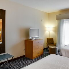 Отель Fairfield Inn And Suites By Marriott Lake City Лейк-Сити удобства в номере фото 2