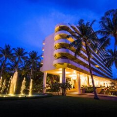 Отель Hilton Phuket Arcadia Resort and Spa Пхукет вид на фасад