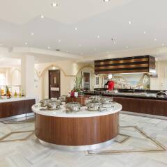 Lavris Hotel Bungalows интерьер отеля