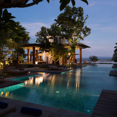 Отель Maya Sanur Resort & Spa бассейн фото 2