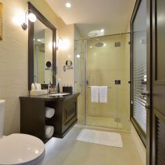 Paradise Suites Hotel Халонг ванная