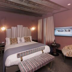 Отель Torre Argentina Relais - Residenze di Charme комната для гостей фото 2