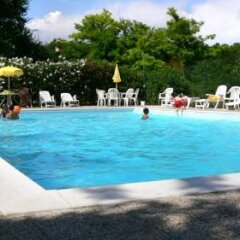 Отель Tenuta Le Sorgive Agriturismo Сольферино бассейн