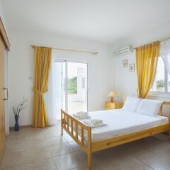 Отель Protaras Views Villa Кипр, Протарас - отзывы, цены и фото номеров - забронировать отель Protaras Views Villa онлайн комната для гостей фото 3
