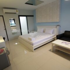 Отель Eazy Motel B.a.n.g.n.a комната для гостей