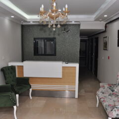 Monarch Hotel интерьер отеля