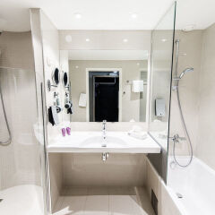 Отель Clarion Collection Hotel Grand Olav Норвегия, Тронхейм - отзывы, цены и фото номеров - забронировать отель Clarion Collection Hotel Grand Olav онлайн ванная
